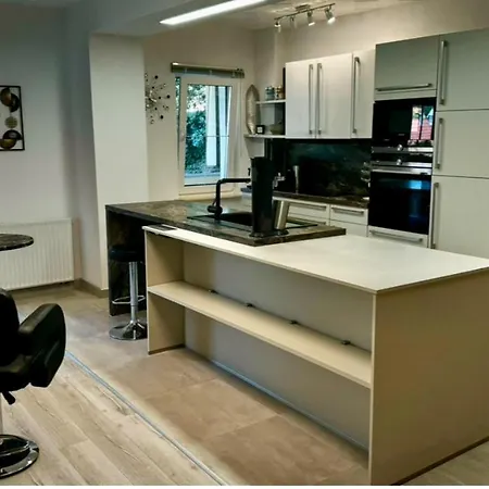 Ar - 1898 דירה קובורג